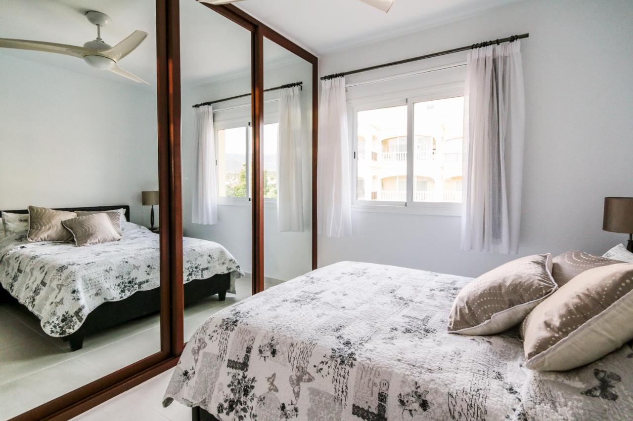 Golf View Apartment - Stunning Ocean View Golf Del Sur San Miguel de Abona Luaran gambar