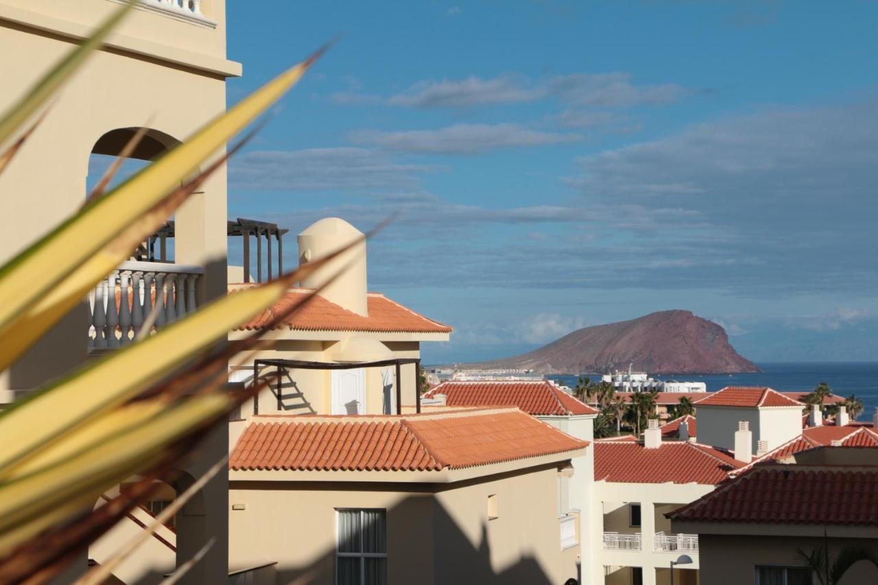 Golf View Apartment - Stunning Ocean View Golf Del Sur San Miguel de Abona Luaran gambar