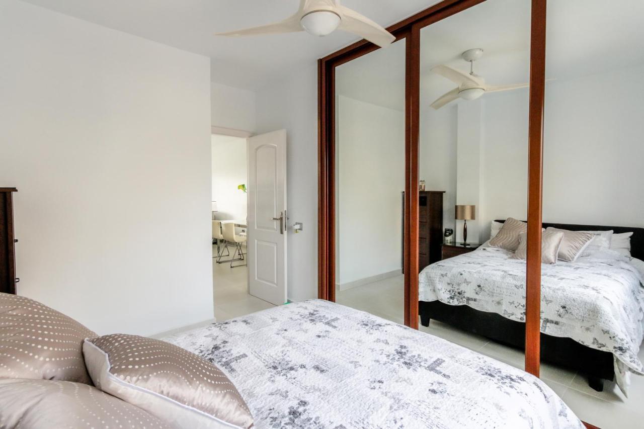 Golf View Apartment - Stunning Ocean View Golf Del Sur San Miguel de Abona Luaran gambar