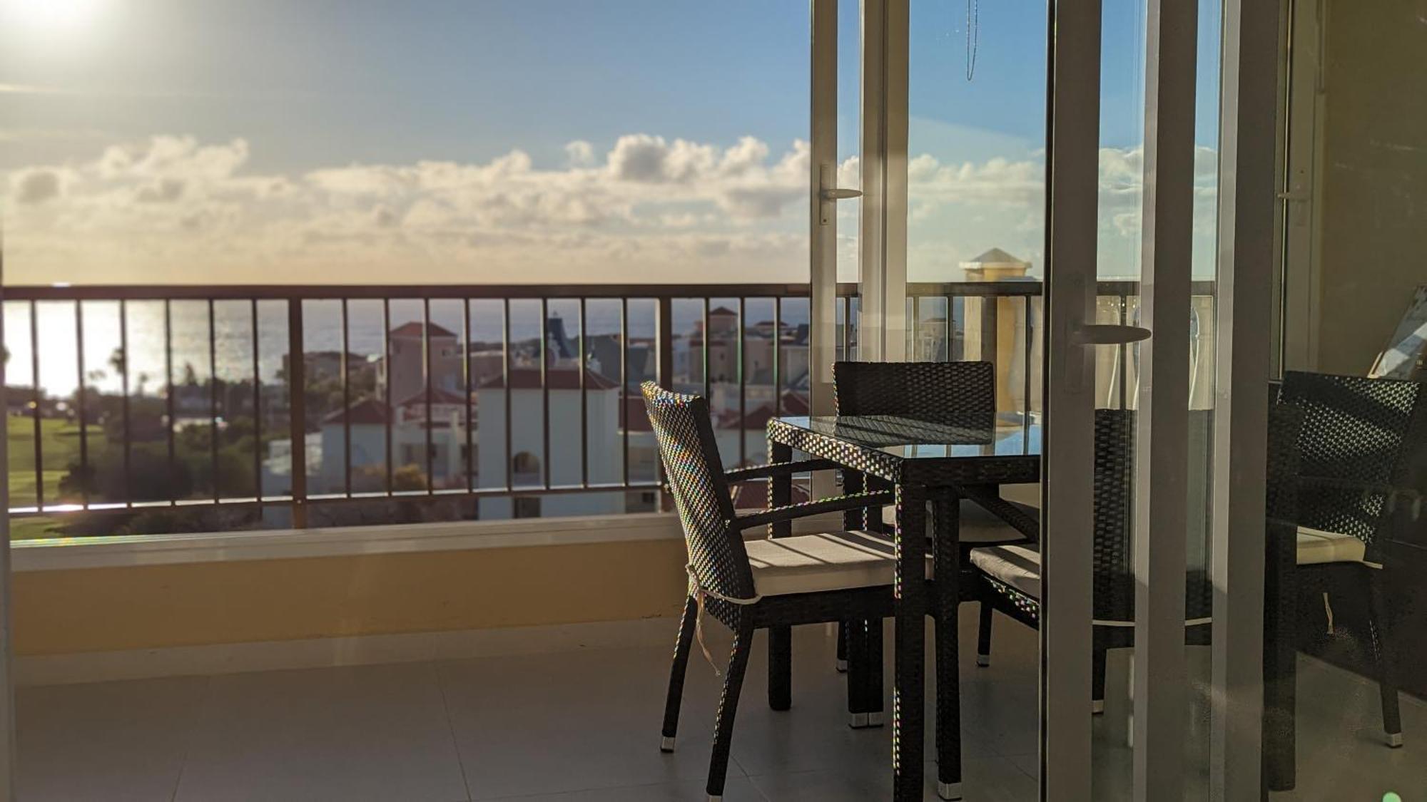 Golf View Apartment - Stunning Ocean View Golf Del Sur San Miguel de Abona Luaran gambar
